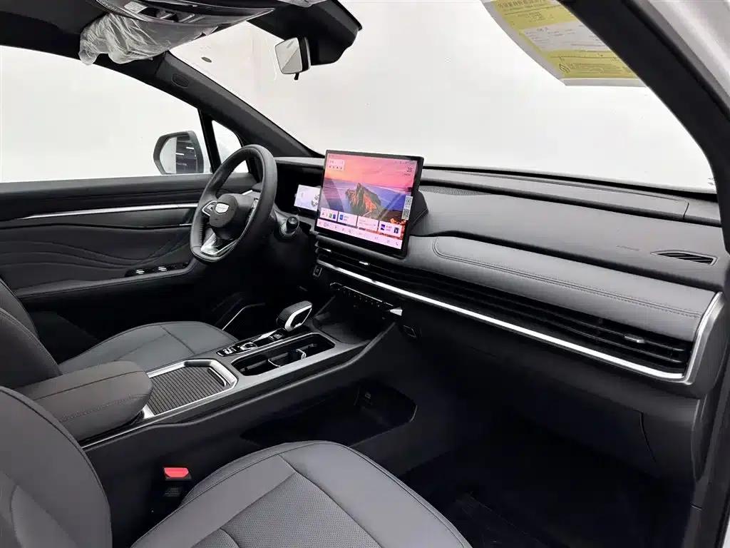 Haoyue L 2026 1.5TD DCT Happiness 5-Seater — миниатюра 13