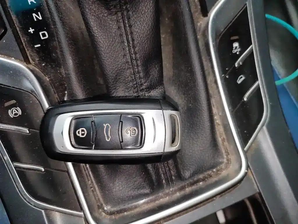 Geely Vision S1 2018 1.4T CVT Premium Edition — миниатюра 12