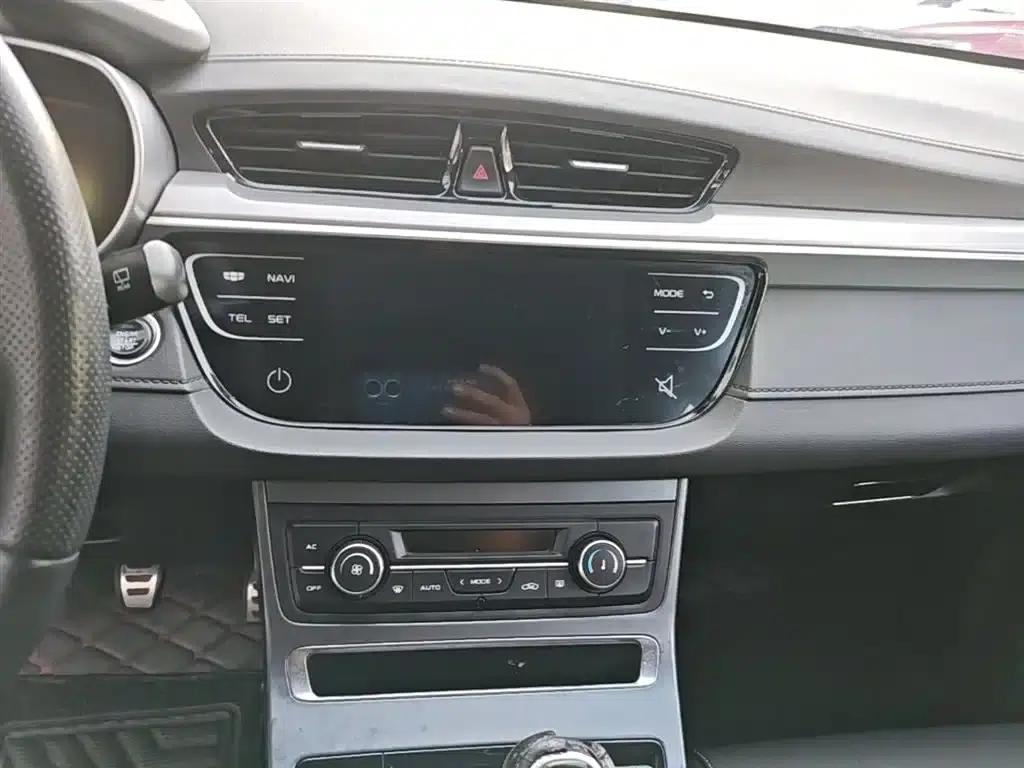 Geely Vision S1 2018 1.5L Manual Premium Edition — миниатюра 13