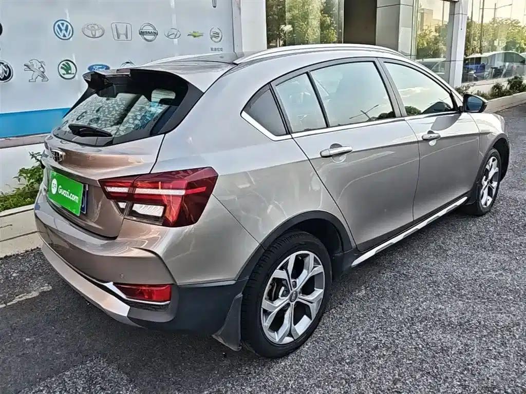 Geely Vision S1 2018 1.5L Manual Premium Edition — миниатюра 7