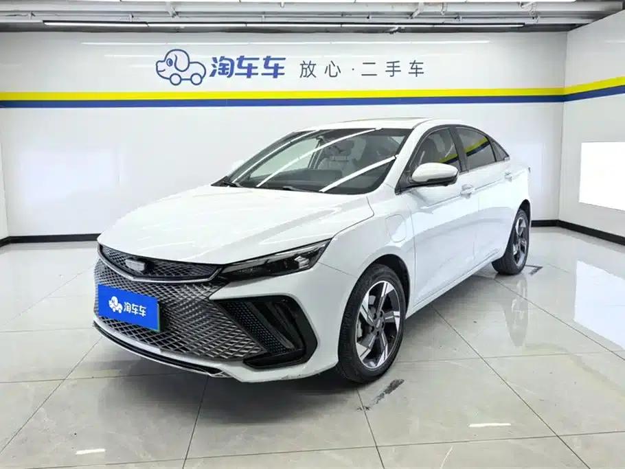 Geely Emgrand L HiP 2022 1.5TD-DHT Pro 100KM Super — миниатюра 1