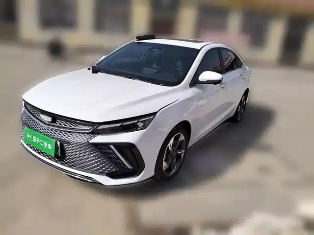 Geely Emgrand L HiP 2022 1.5TD-DHT Pro 100KM Super