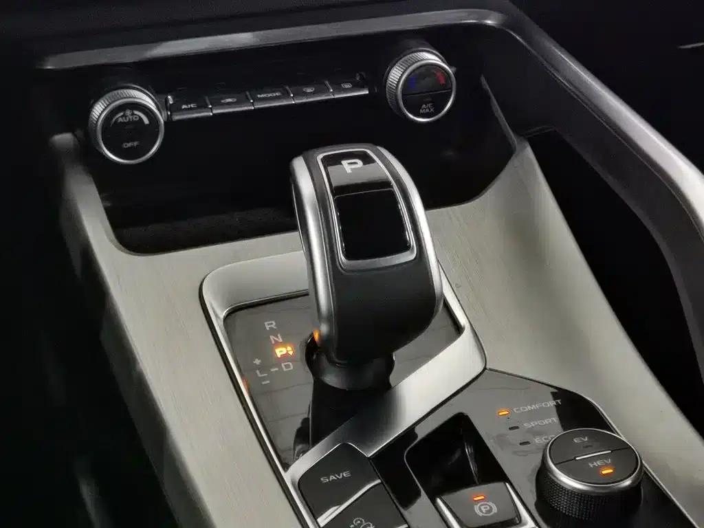 Geely Binyue New Energy 2020 1.5T ePro Higher — миниатюра 13