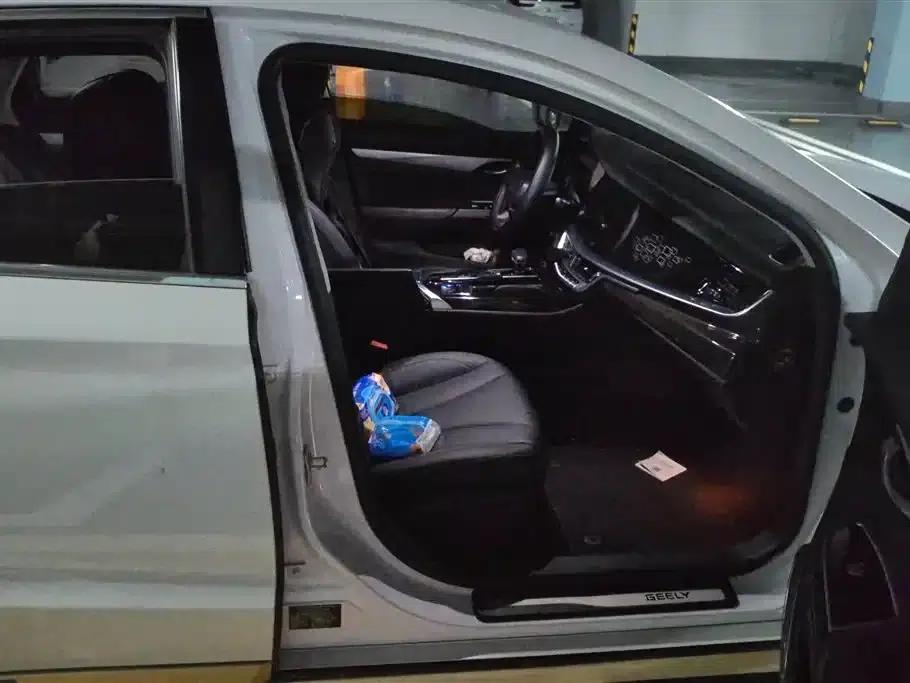 Geely Borui New Energy 2018 1.5T PHEV Premium Edition — миниатюра 8