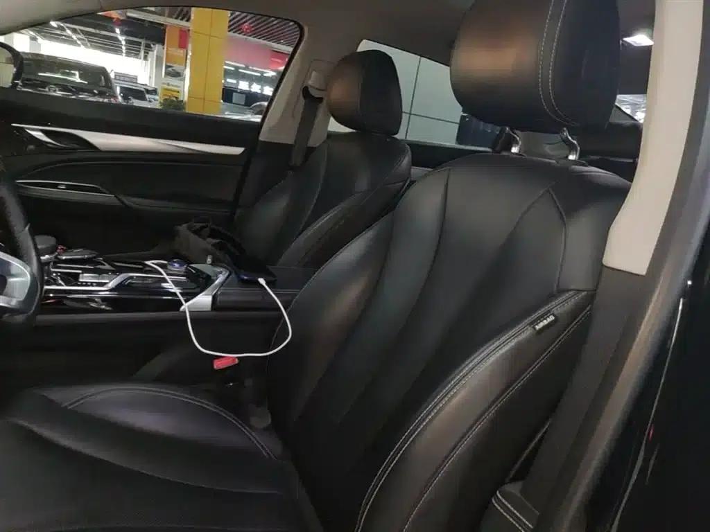 Geely Borui New Energy 2022 1.5T PHEV Mileage Upgrade Premium Edition — миниатюра 15