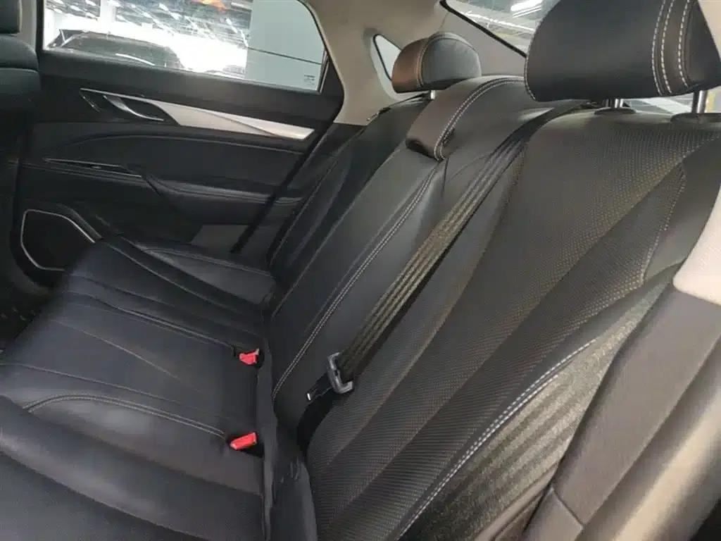 Geely Borui New Energy 2022 1.5T PHEV Mileage Upgrade Premium Edition — миниатюра 17