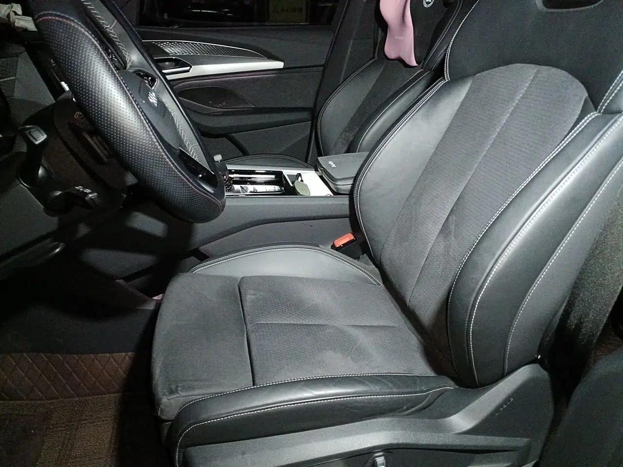 Audi Q6 2023 45 TFSI quattro Qiyun Light Riding Package — миниатюра 16