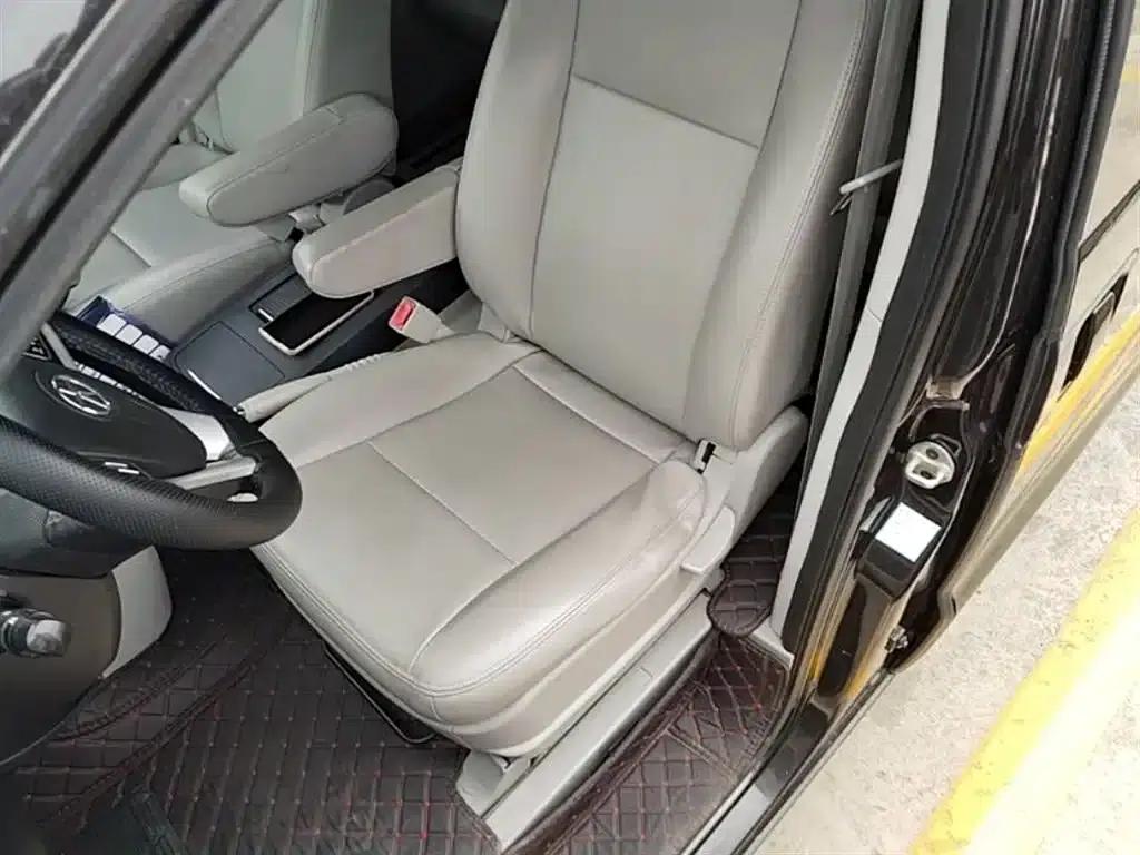 Refine M5 2016 2.0T Gasoline Automatic Business Edition — миниатюра 15