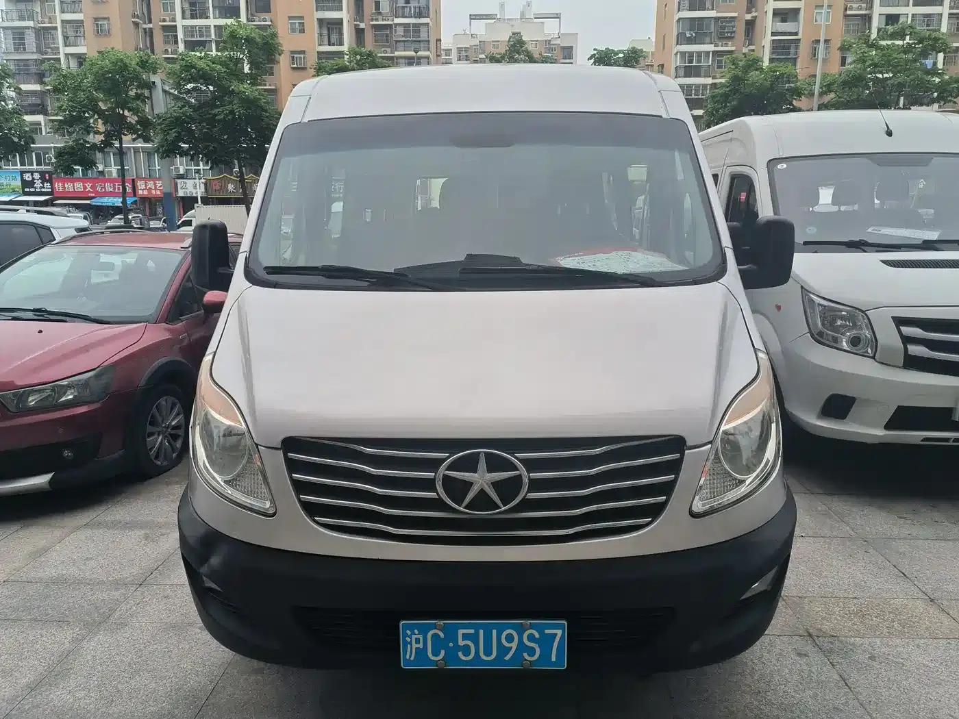 Starlight 2017 2.7T Long Wheelbase High Roof Starlight Express Multi-functional Commercial Vehicle — миниатюра 2