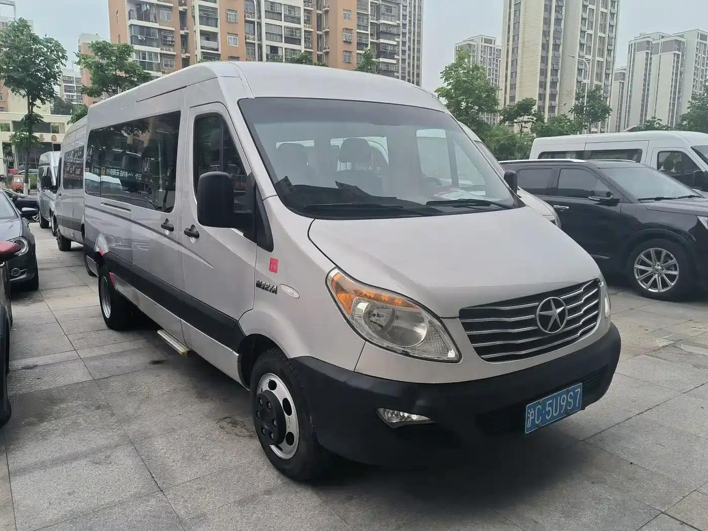 Starlight 2017 2.7T Long Wheelbase High Roof Starlight Express Multi-functional Commercial Vehicle — миниатюра 3
