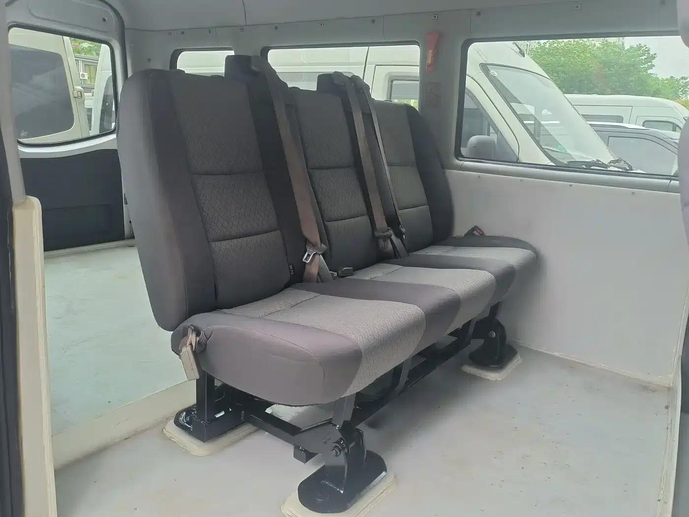 Starlight 2017 2.7T Long Wheelbase High Roof Starlight Express Multi-functional Commercial Vehicle — миниатюра 5