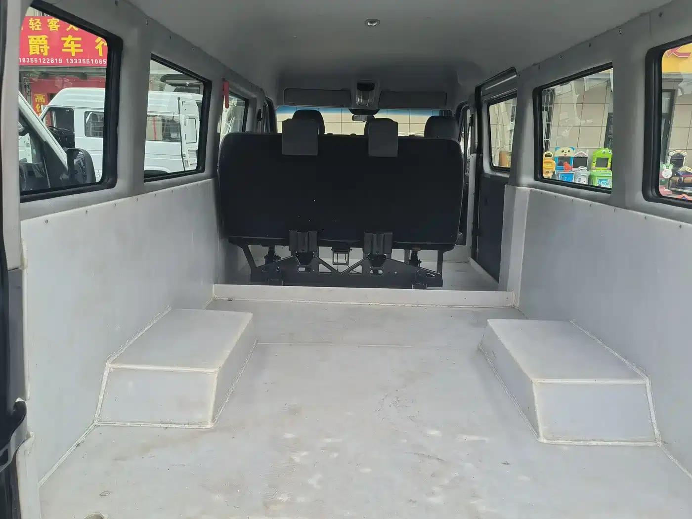 Starlight 2017 2.7T Long Wheelbase High Roof Starlight Express Multi-functional Commercial Vehicle — миниатюра 7