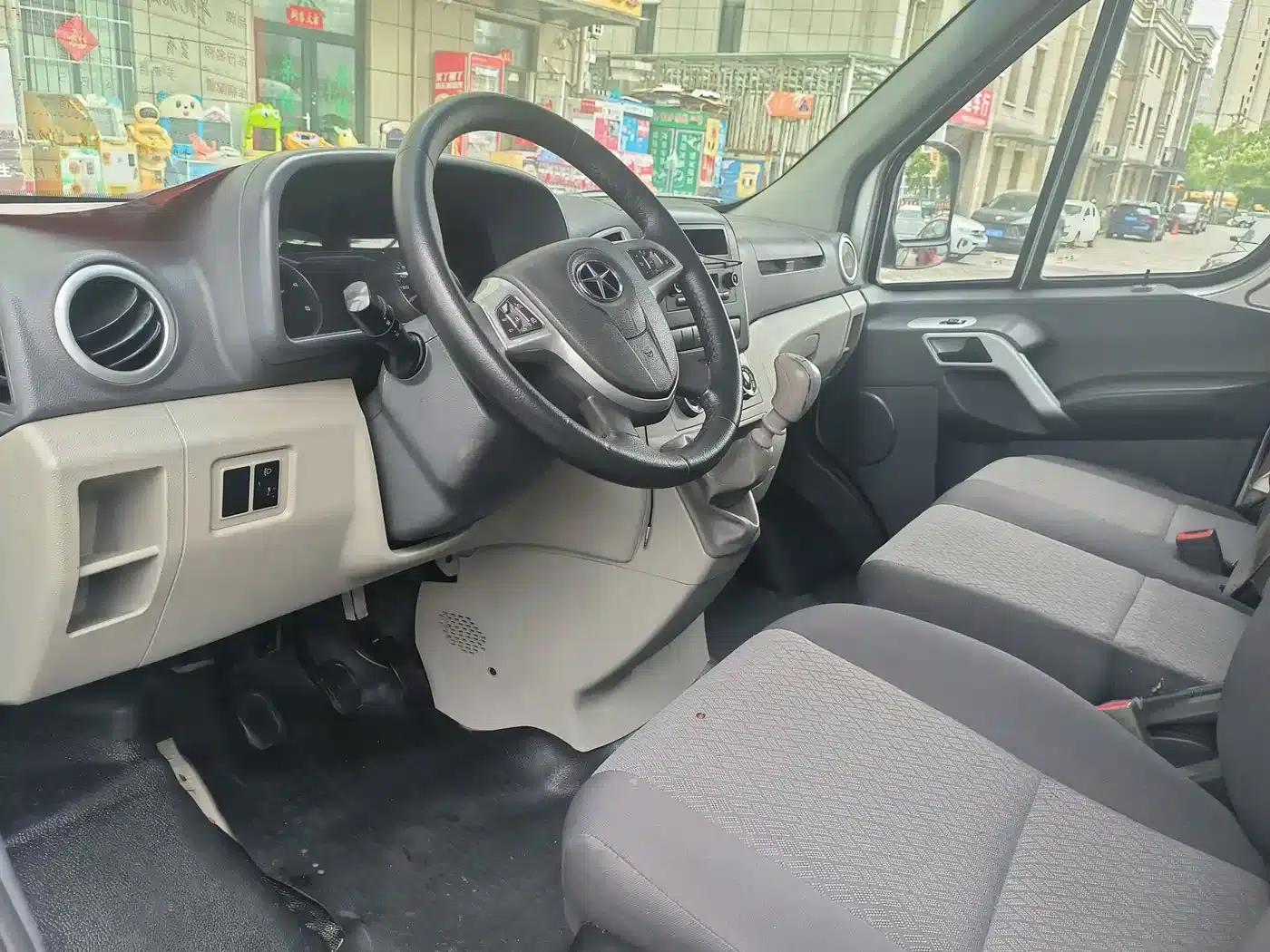 Starlight 2017 2.7T Long Wheelbase High Roof Starlight Express Multi-functional Commercial Vehicle — миниатюра 10