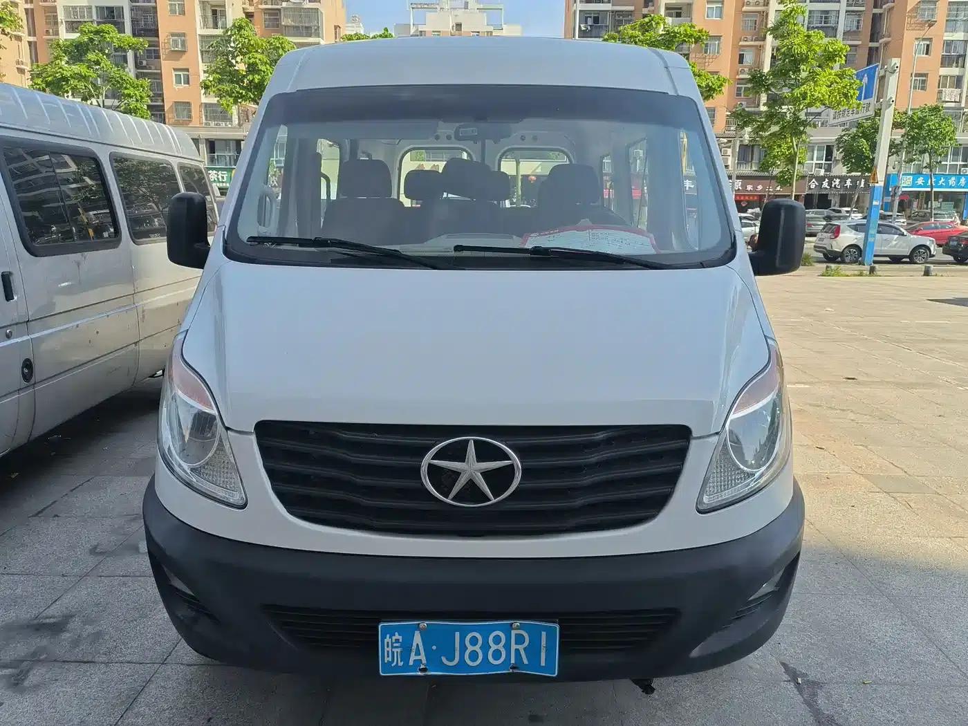 Starlight 2019 1.9T Short Wheelbase Multipurpose Passenger Vehicle — миниатюра 2