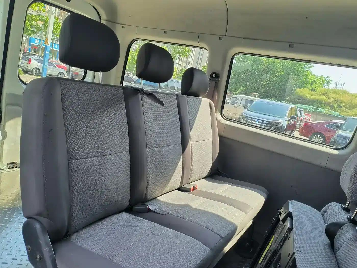 Starlight 2019 1.9T Short Wheelbase Multipurpose Passenger Vehicle — миниатюра 5