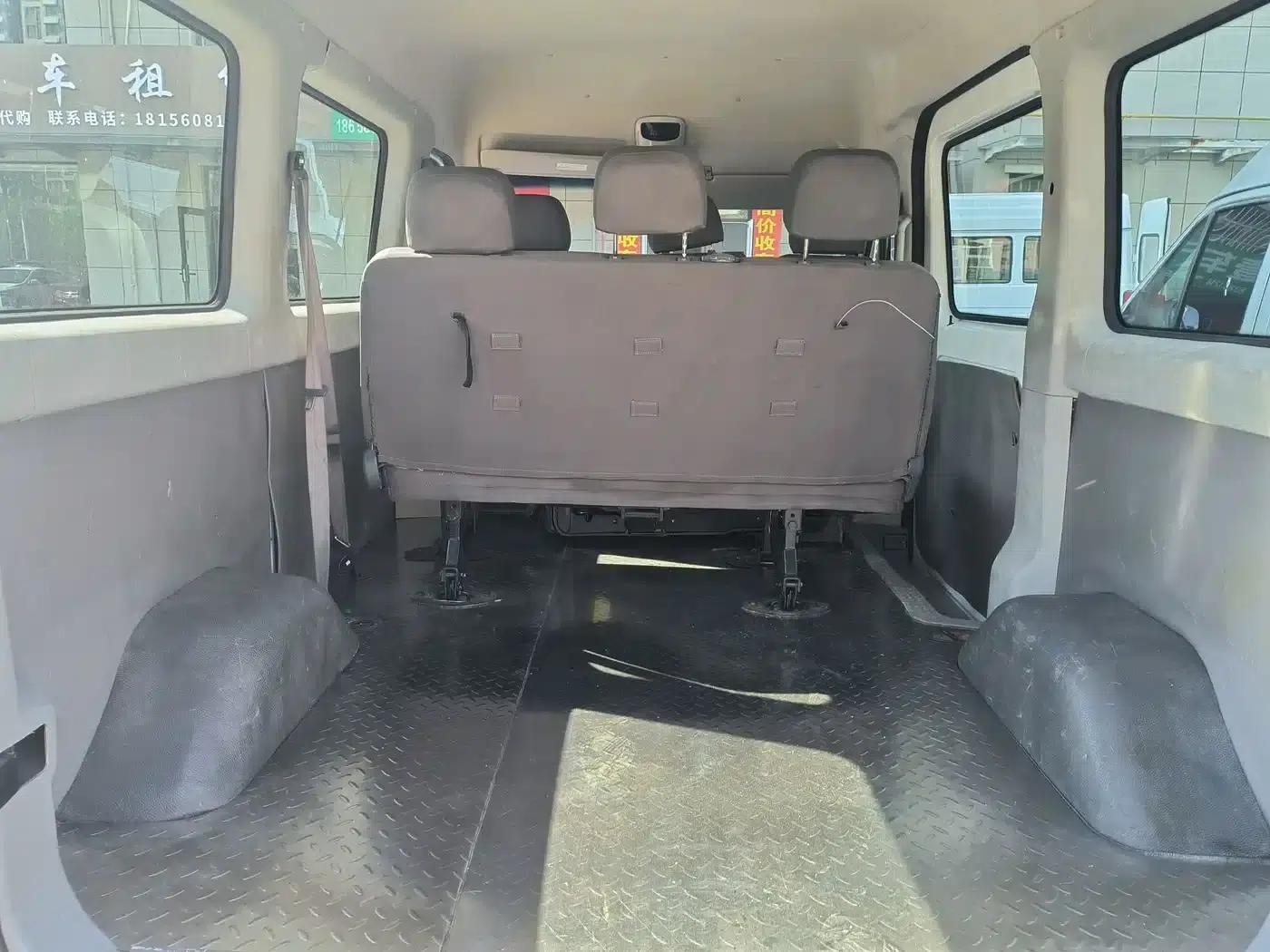 Starlight 2019 1.9T Short Wheelbase Multipurpose Passenger Vehicle — миниатюра 7