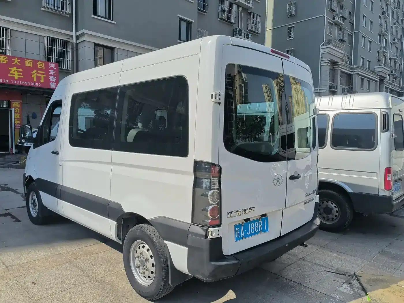 Starlight 2019 1.9T Short Wheelbase Multipurpose Passenger Vehicle — миниатюра 9