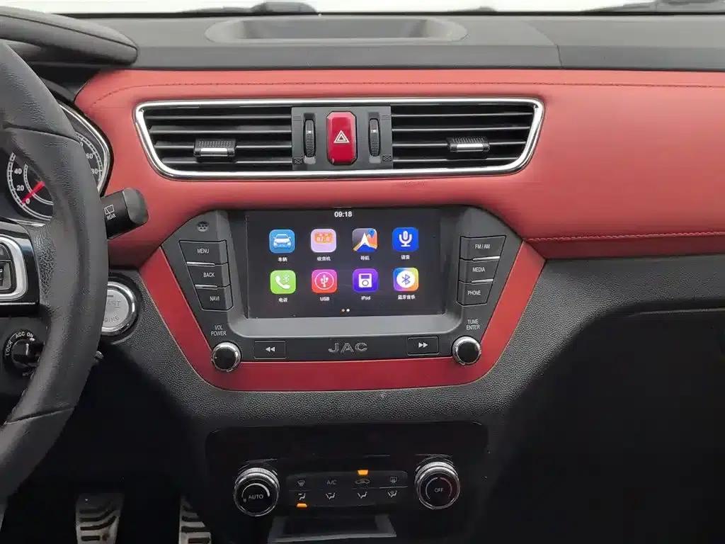 Refine S2 2017 1.5L Manual Deluxe Smart Edition — миниатюра 12