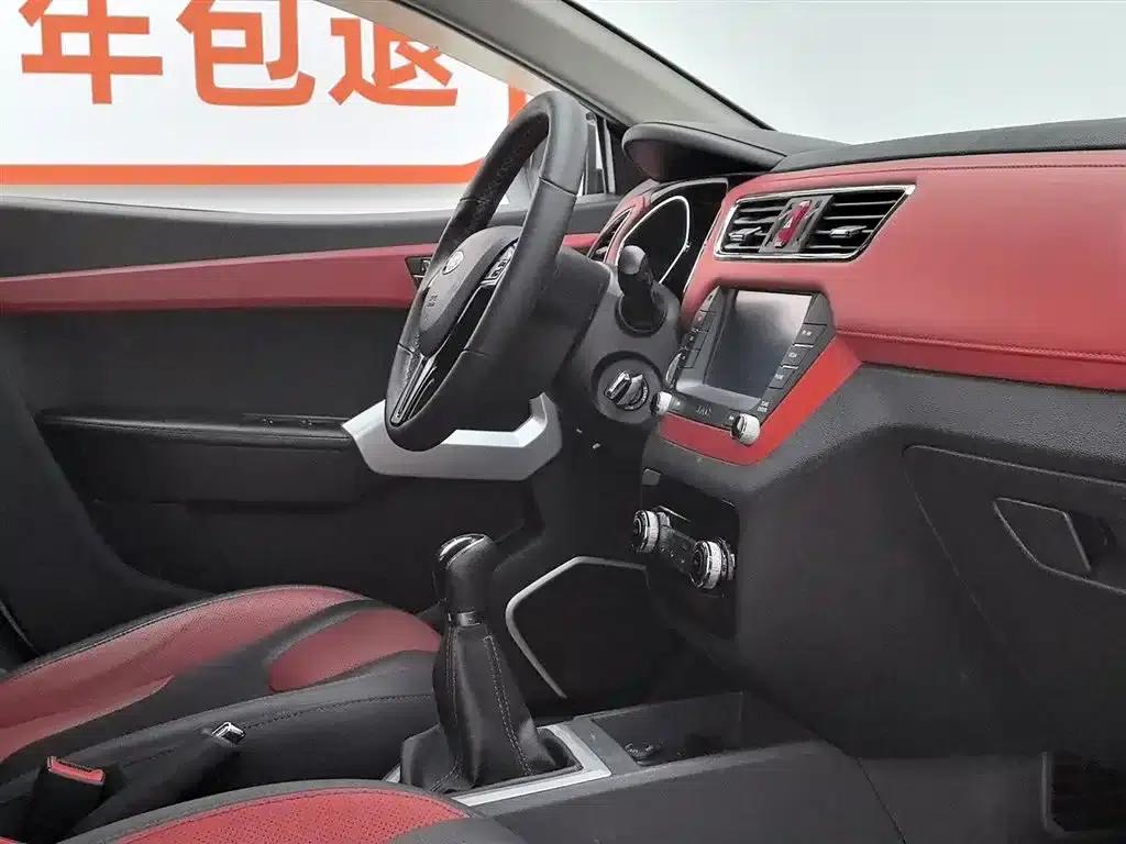 Refine S2 2017 1.5L Manual Deluxe Smart Edition — миниатюра 22