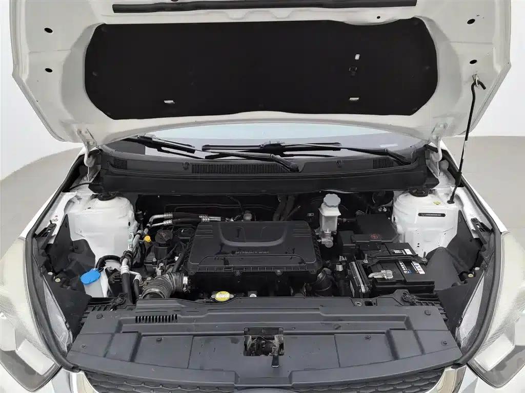 Refine S2 2017 1.5L Manual Deluxe Smart Edition — миниатюра 6