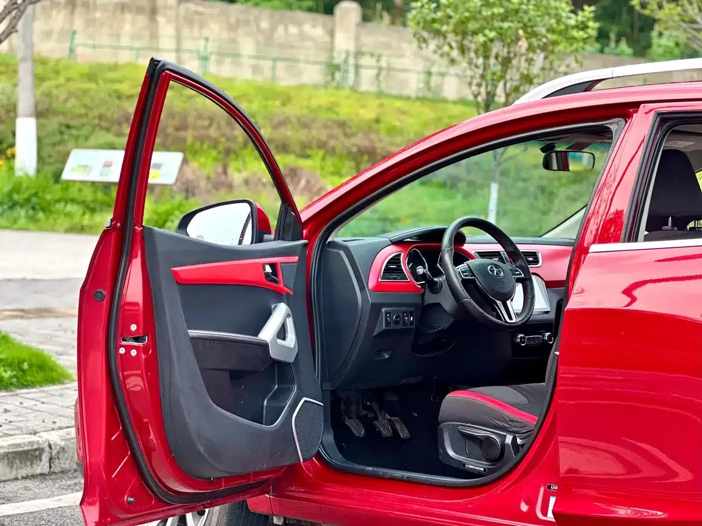 Refine S2 2015 1.5L Manual Deluxe Edition — миниатюра 15