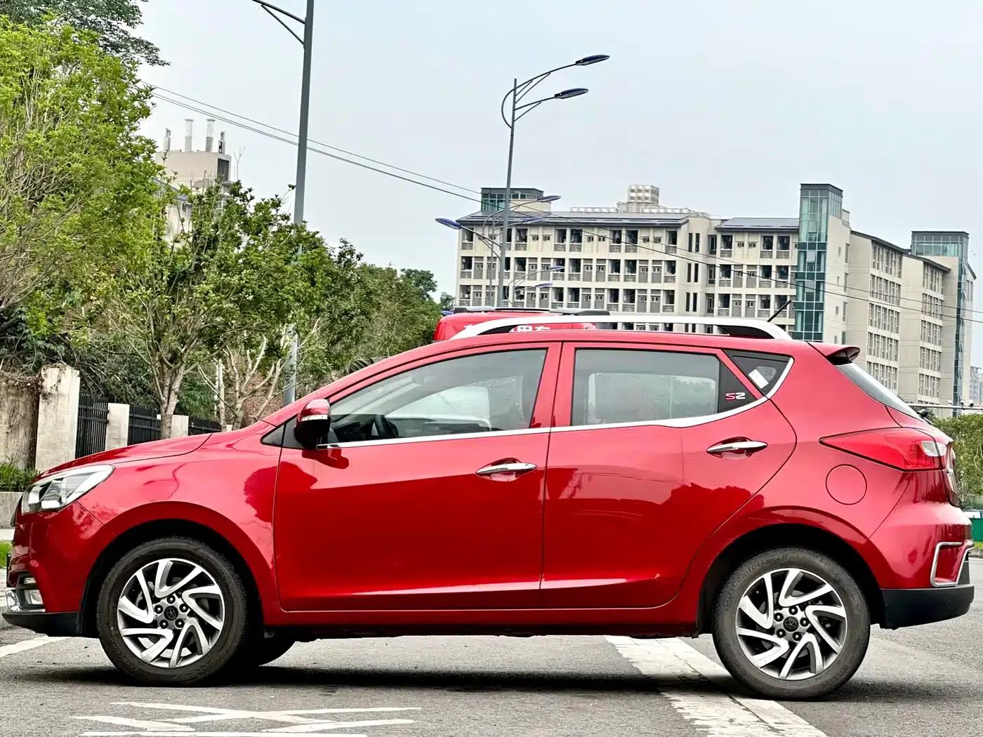 Refine S2 2015 1.5L Manual Deluxe Edition — миниатюра 7