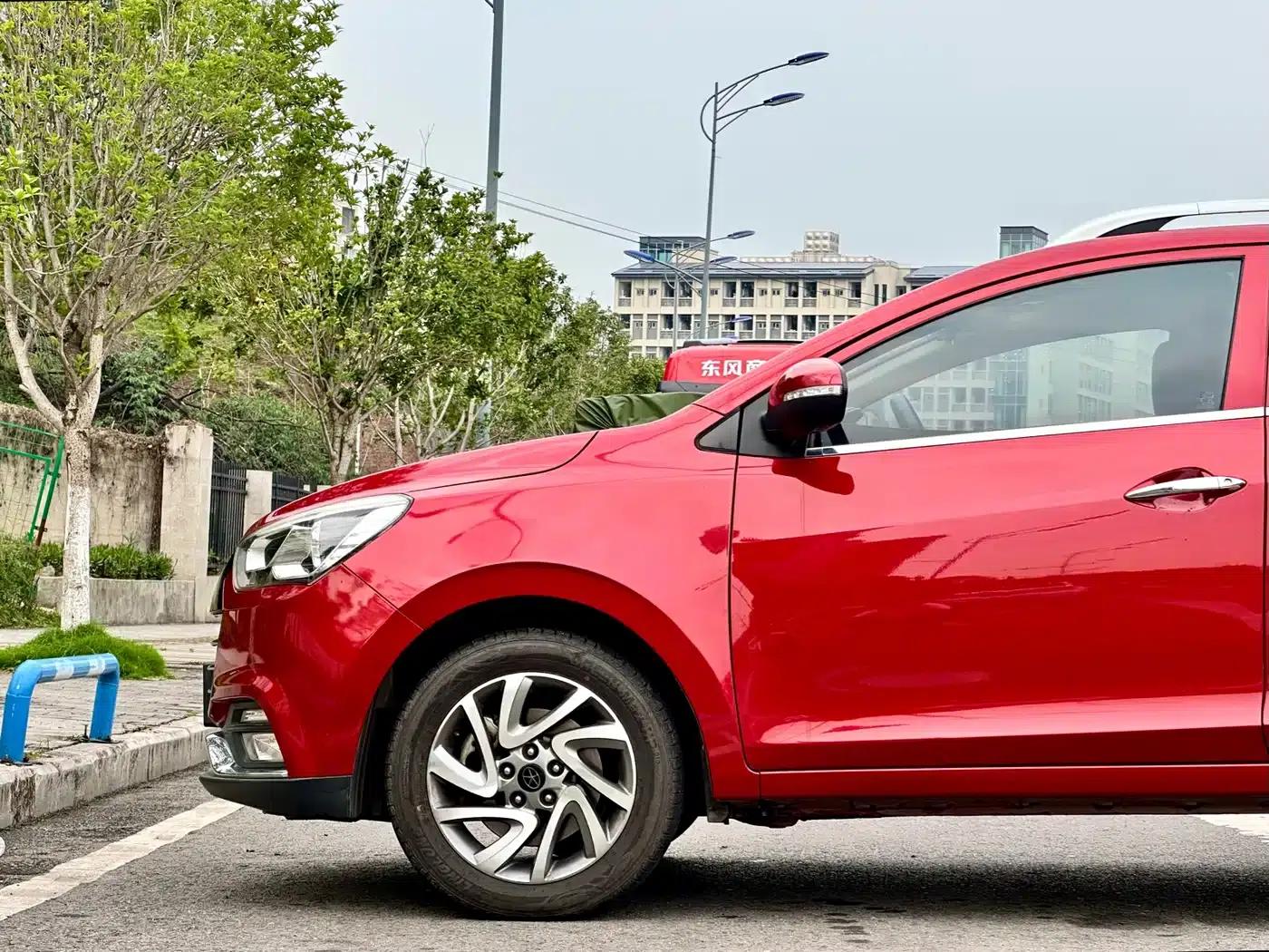 Refine S2 2015 1.5L Manual Deluxe Edition — миниатюра 8