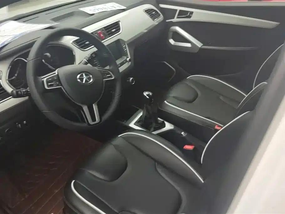 Refine S2 2015 1.5L Manual Deluxe Smart Edition — миниатюра 12