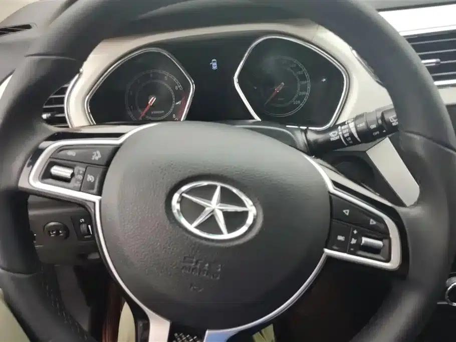 Refine S2 2015 1.5L Manual Deluxe Smart Edition — миниатюра 15