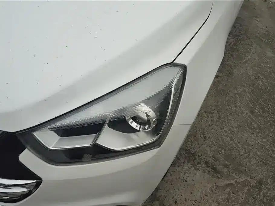 Refine S2 2015 1.5L Manual Deluxe Smart Edition — миниатюра 5