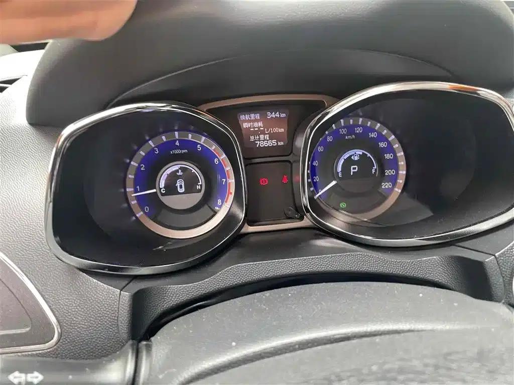 Refine S5 2015 1.5T Automatic Deluxe Edition — миниатюра 2
