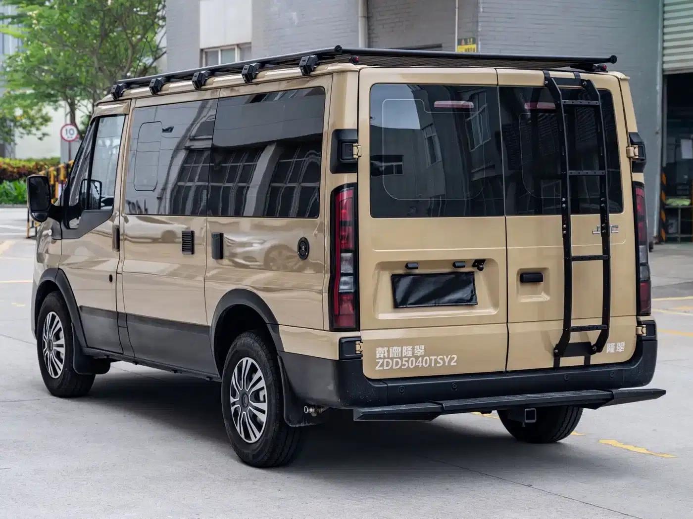 Jiangling Fushun 2024 2.0T Wobat SVT5040TSY1 Camping Truck — миниатюра 6
