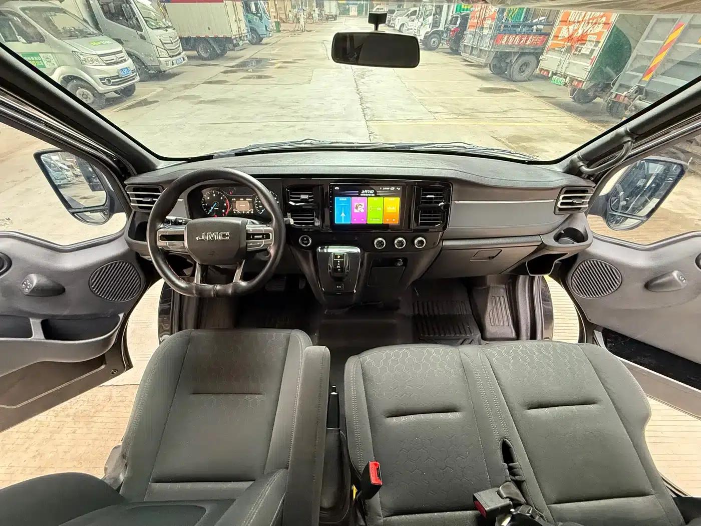 Jiangling Fushun 2023 2.0T Automatic Short Wheelbase Medium-High Roof Commercial Multi-Purpose Passenger Vehicle (6 Seats) — миниатюра 15