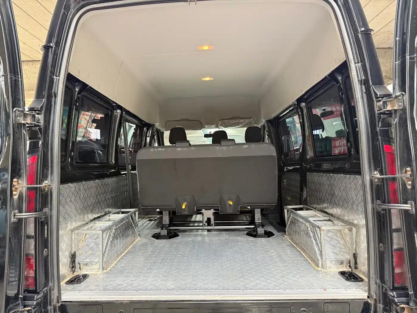 Jiangling Fushun 2023 2.0T Automatic Short Wheelbase Medium-High Roof Commercial Multi-Purpose Passenger Vehicle (6 Seats) — миниатюра 10