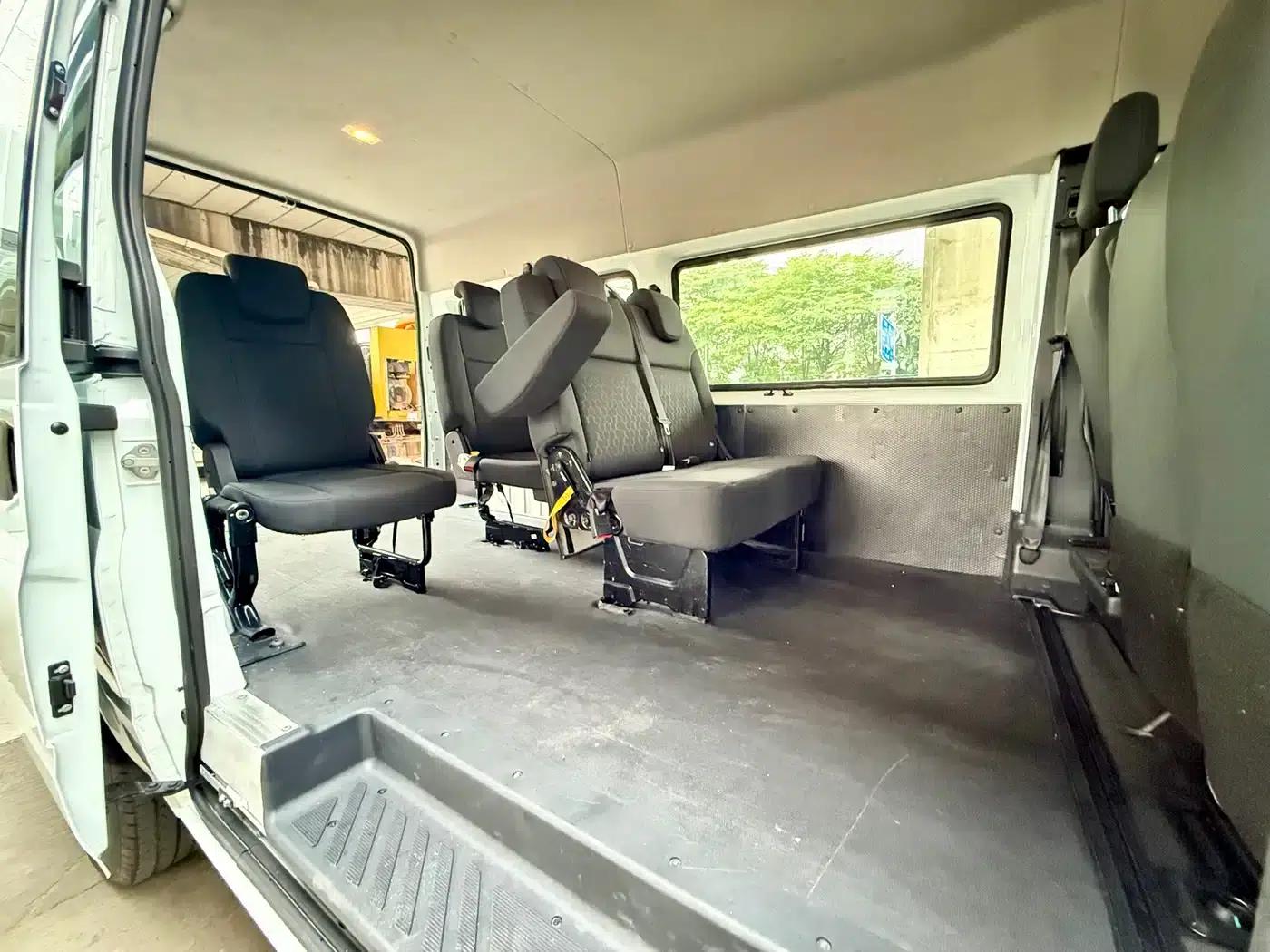 Jiangling Fushun 2023 2.0T Manual Medium Wheelbase Medium Roof Commercial Multi-purpose Passenger Van (7 Seats) — миниатюра 12