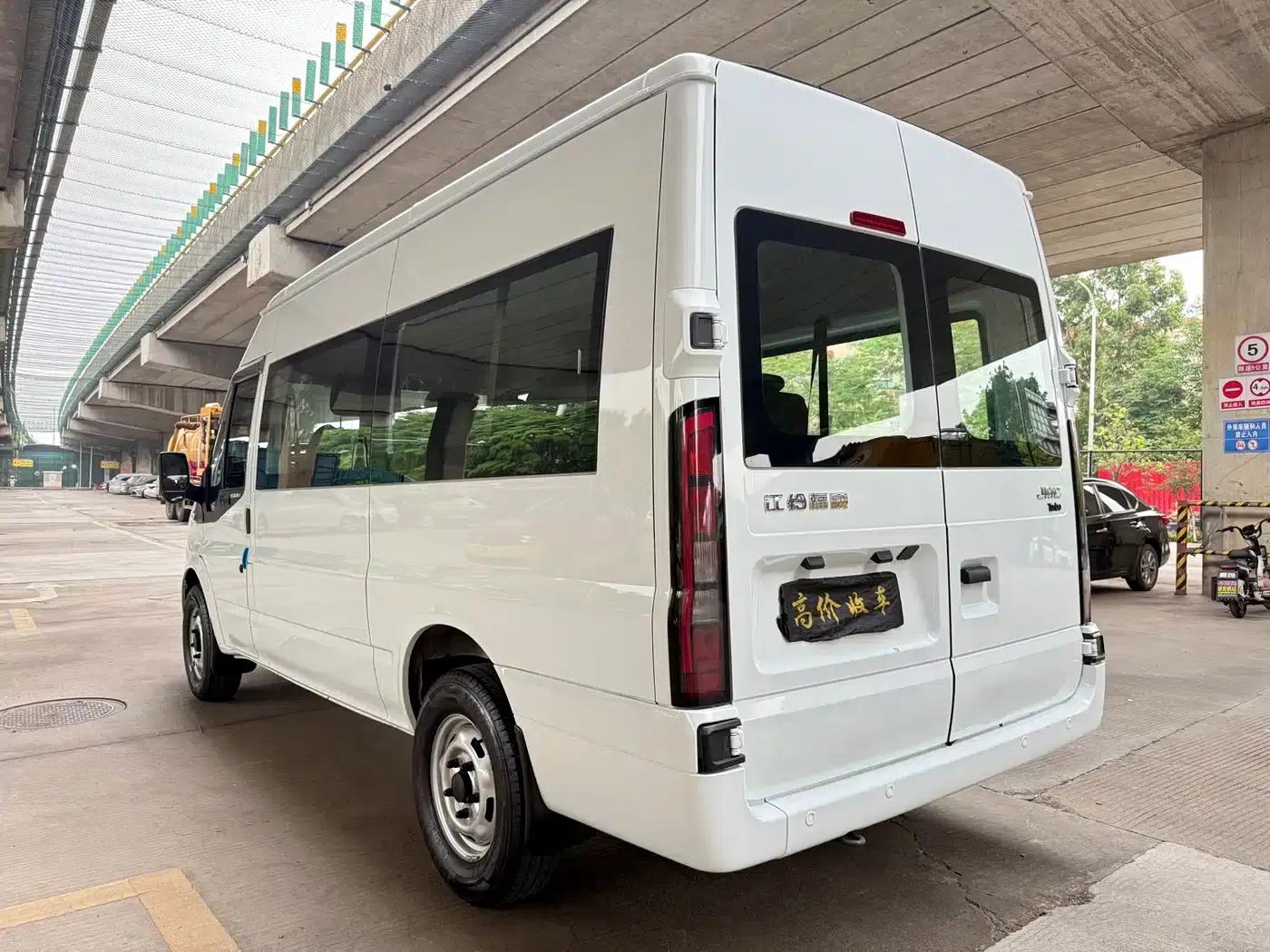 Jiangling Fushun 2023 2.0T Manual Medium Wheelbase Medium Roof Commercial Multi-purpose Passenger Van (7 Seats) — миниатюра 6