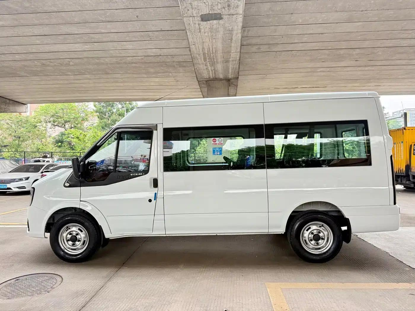 Jiangling Fushun 2023 2.0T Manual Medium Wheelbase Medium Roof Commercial Multi-purpose Passenger Van (7 Seats) — миниатюра 7