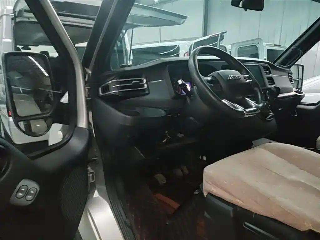 Jiangling Fushun 2023 2.0T Manual Medium Wheelbase Medium Roof Commercial Multi-purpose Passenger Van (6 Seats) — миниатюра 15