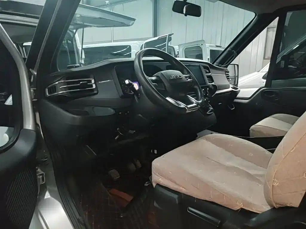 Jiangling Fushun 2023 2.0T Manual Medium Wheelbase Medium Roof Commercial Multi-purpose Passenger Van (6 Seats) — миниатюра 16