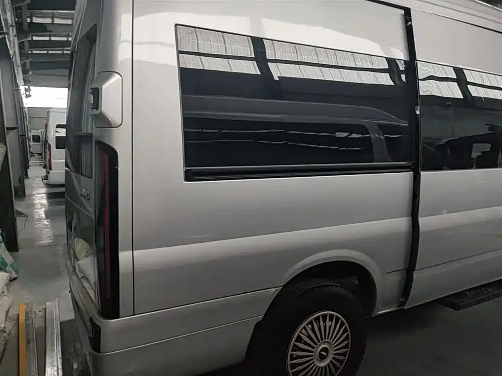 Jiangling Fushun 2023 2.0T Manual Medium Wheelbase Medium Roof Commercial Multi-purpose Passenger Van (6 Seats) — миниатюра 7
