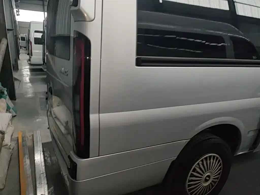 Jiangling Fushun 2023 2.0T Manual Medium Wheelbase Medium Roof Commercial Multi-purpose Passenger Van (6 Seats) — миниатюра 8
