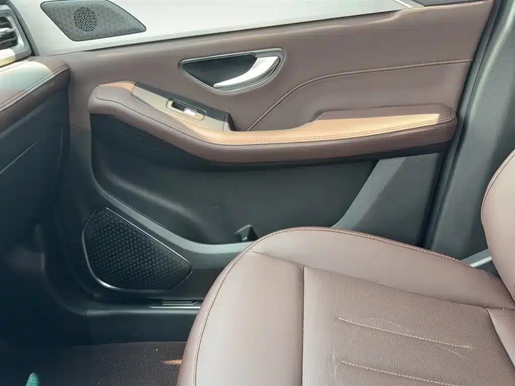 Jetour X90 PLUS 2023 1.6TD DCT Villa 7-Seater — миниатюра 15