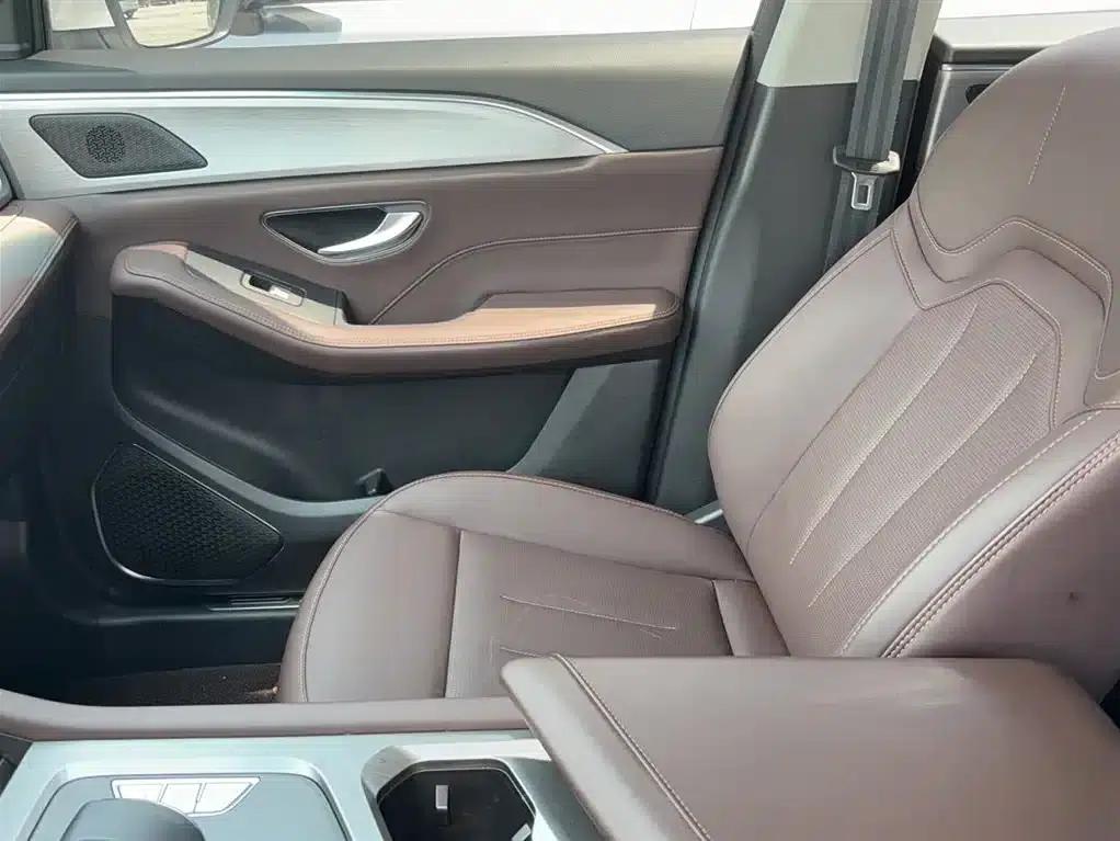 Jetour X90 PLUS 2023 1.6TD DCT Villa 7-Seater — миниатюра 21