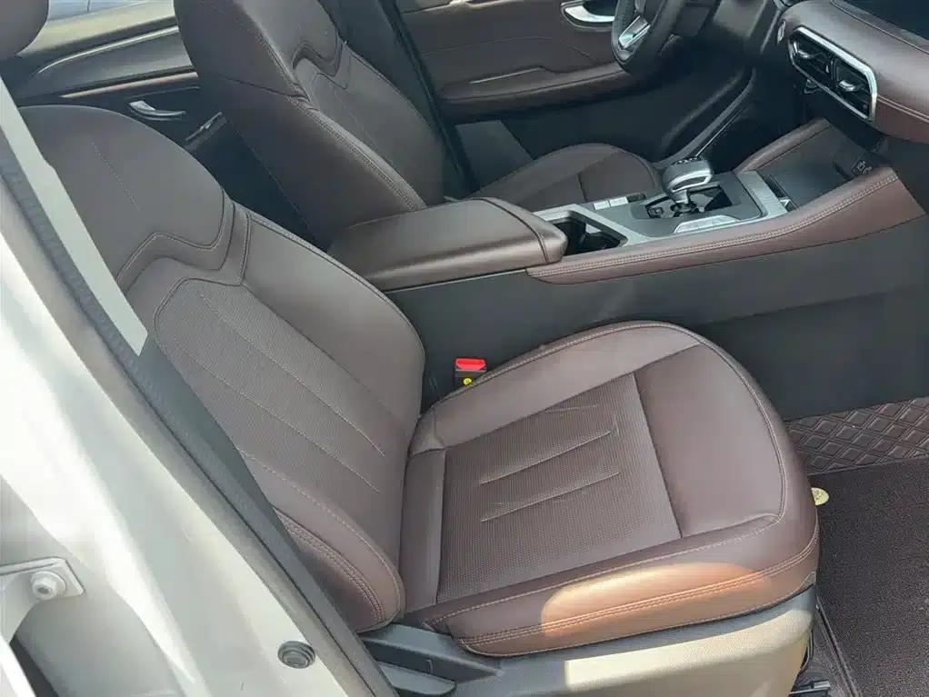 Jetour X90 PLUS 2023 1.6TD DCT Villa 7-Seater — миниатюра 6