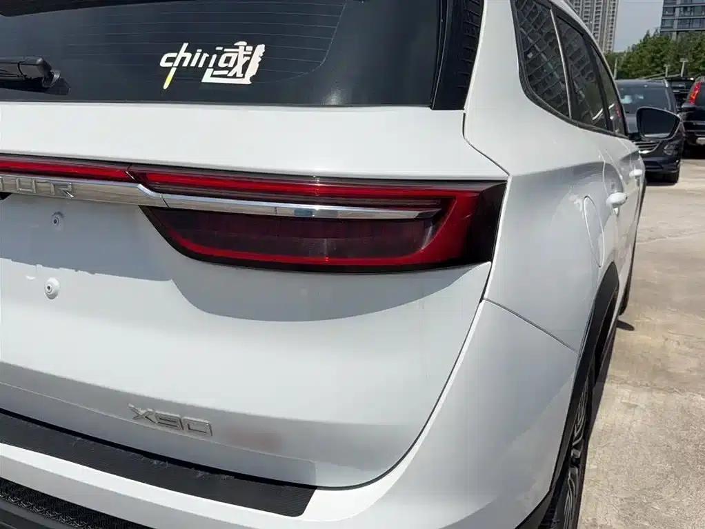 Jetour X90 PLUS 2023 1.6TD DCT Villa 7-Seater — миниатюра 9