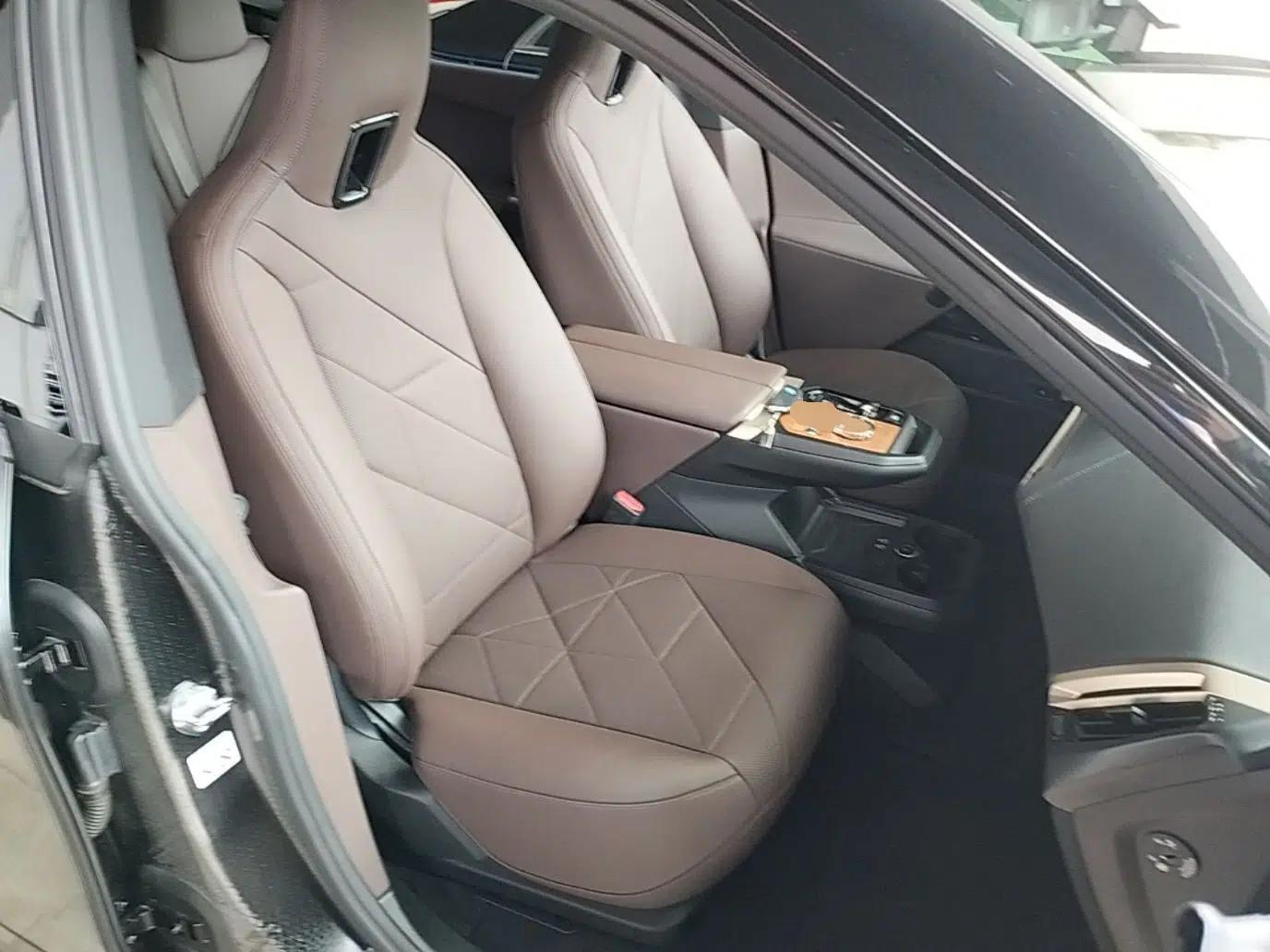BMW iX 2022 xDrive40 — миниатюра 30