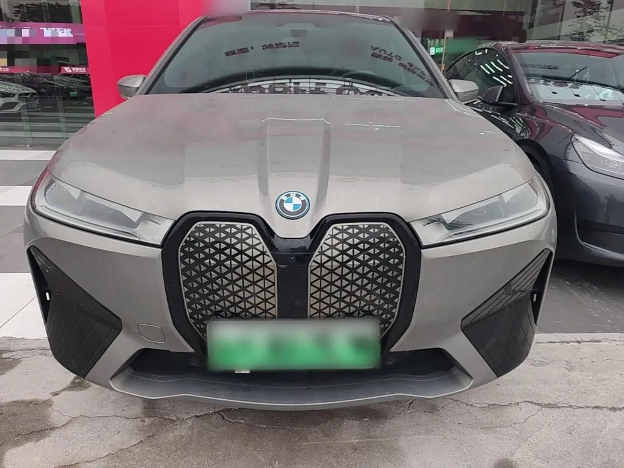 BMW iX 2022 M60 — миниатюра 2
