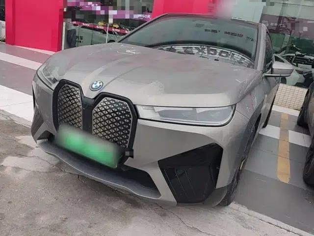 BMW iX 2022 M60