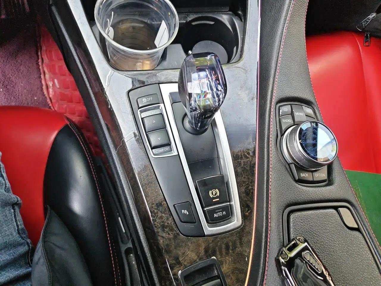 BMW 6 Series 2011 640i Convertible Coupe — миниатюра 15