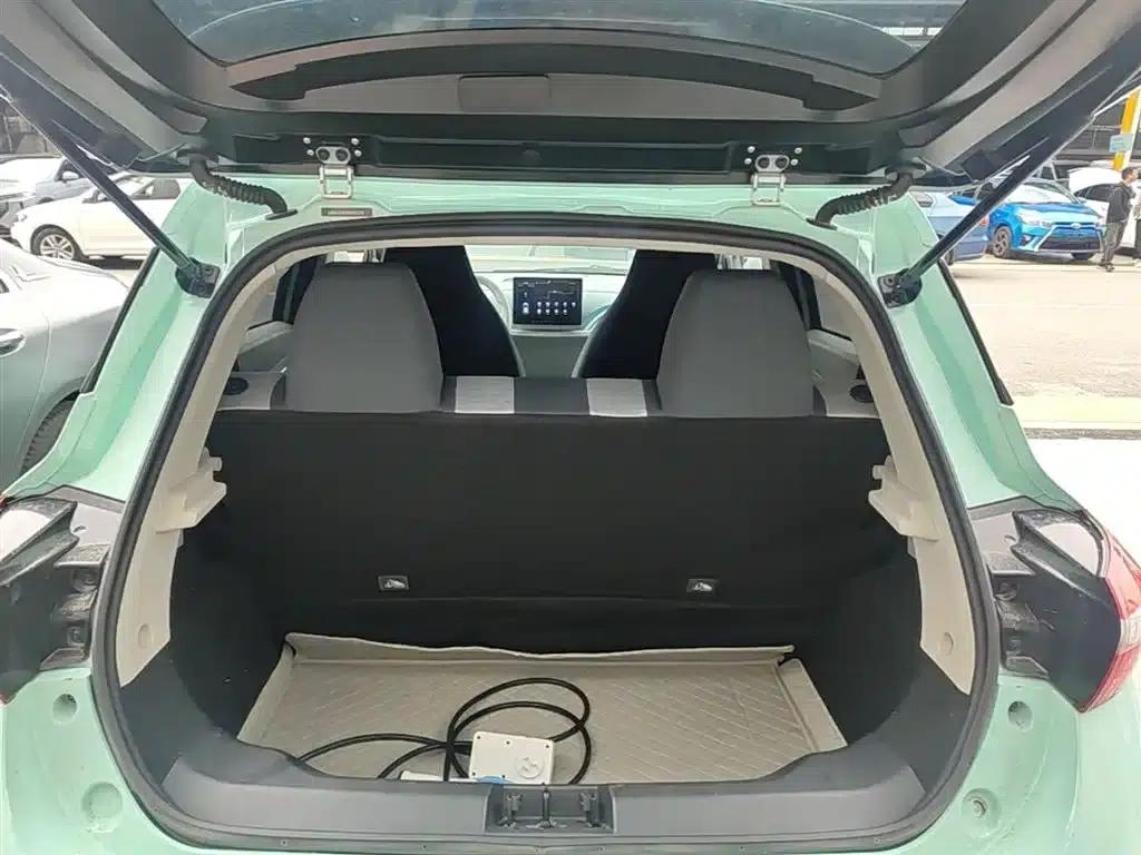 Yizhi EV3 2023 Youth Edition 320KM Comfort Model — миниатюра 19